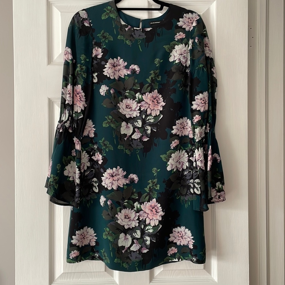 Floral dress with balloon sleeve